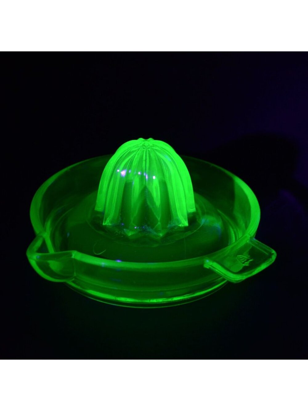 Federal Uranium Glass Citrus Reamer Juicer Vintage Glass Green Vaseline